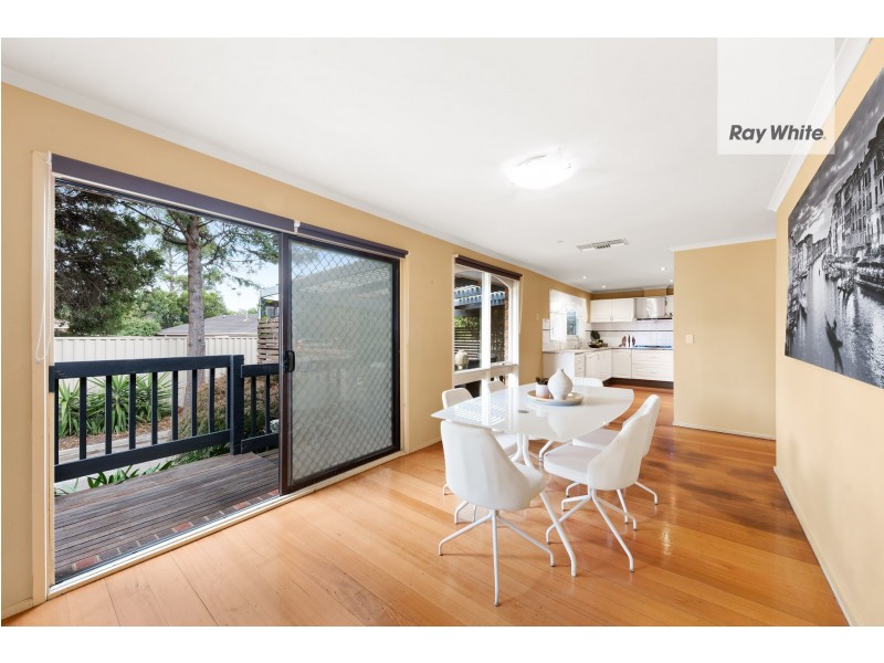 2 Todman Close, Mill Park VIC 3082