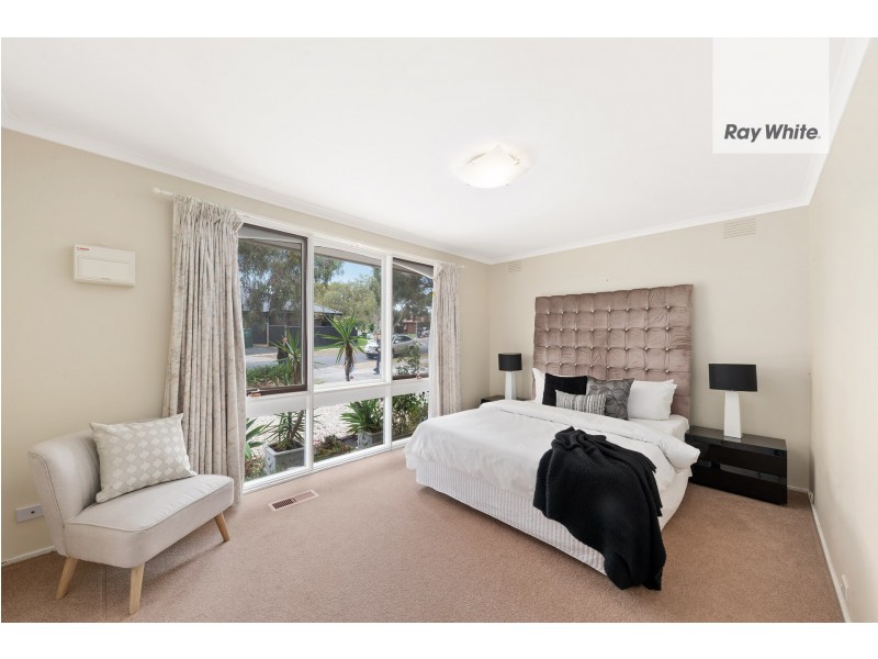2 Todman Close, Mill Park VIC 3082