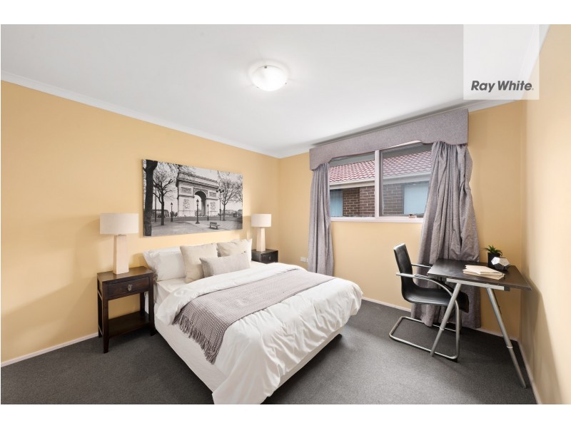 2 Todman Close, Mill Park VIC 3082