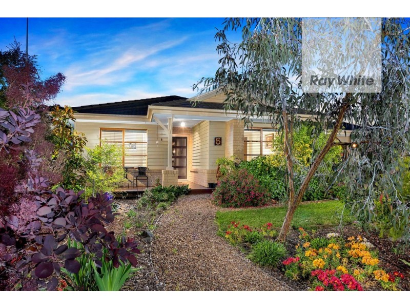 5 Mahogany Court, Doreen VIC 3754