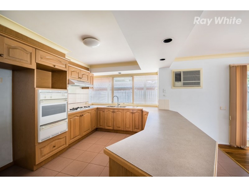 41 Allwyn Crescent, Mill Park VIC 3082