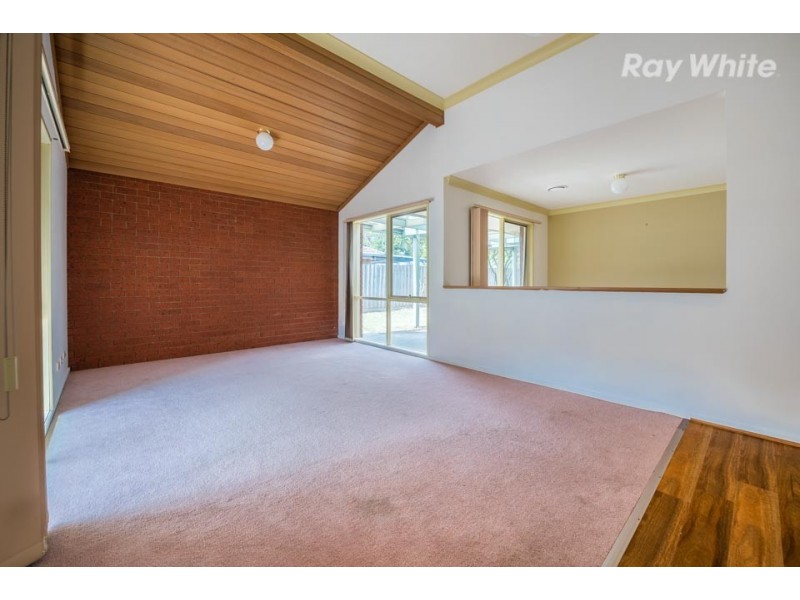 41 Allwyn Crescent, Mill Park VIC 3082