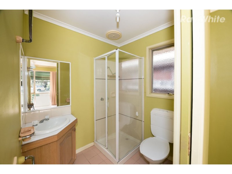 41 Allwyn Crescent, Mill Park VIC 3082