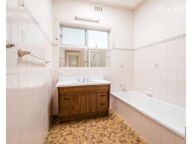 55 Keon Parade, Reservoir VIC 3073