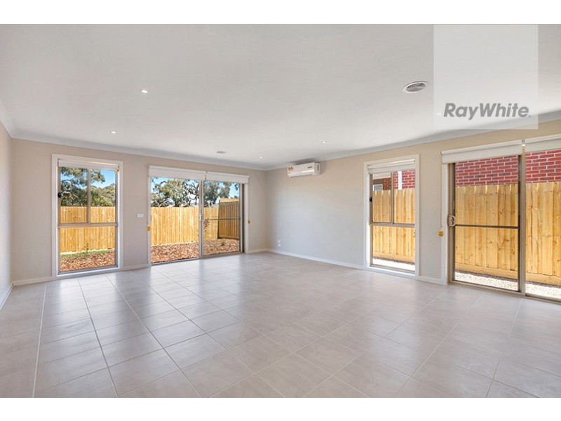 22 Travertine Crescent, Doreen VIC 3754