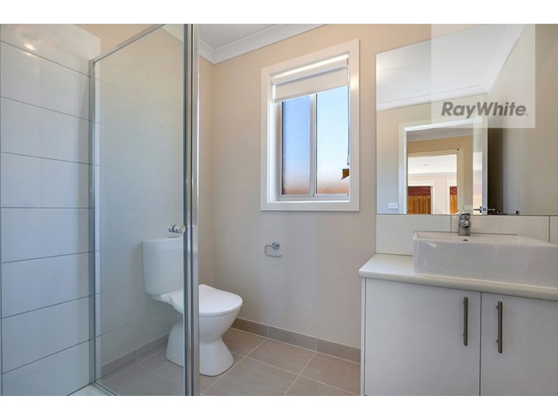 22 Travertine Crescent, Doreen VIC 3754