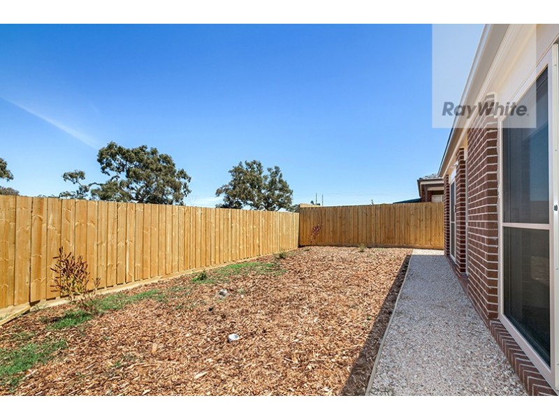 22 Travertine Crescent, Doreen VIC 3754