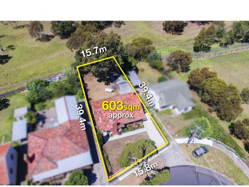 4 Winter Crescent, Reservoir VIC 3073