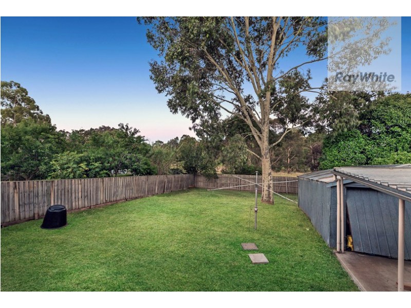 4 Winter Crescent, Reservoir VIC 3073