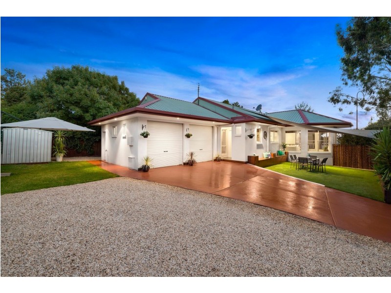 32 Timberglades Drive, Bundoora VIC 3083