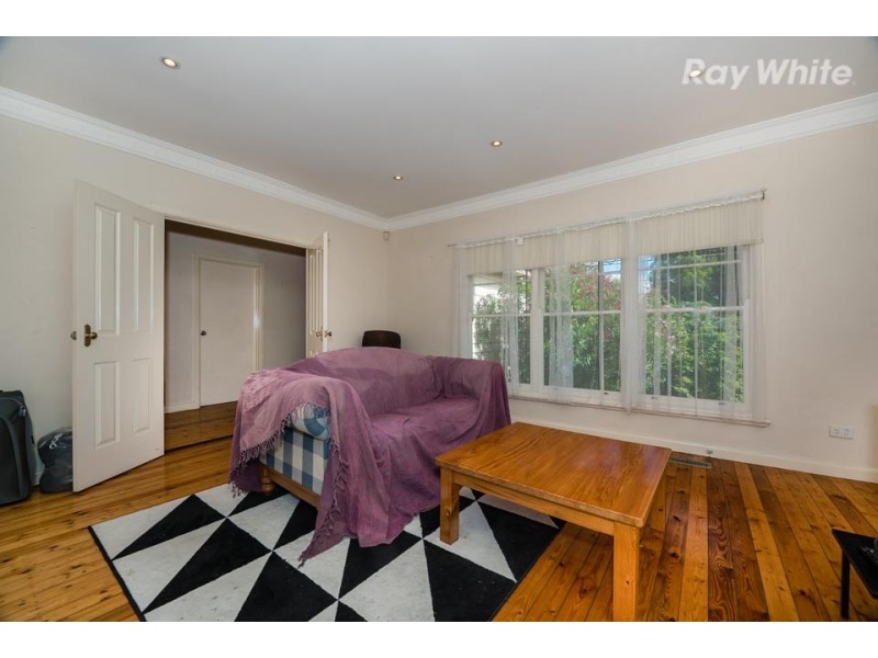 18 Winifred, Preston VIC 3072