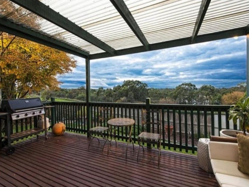 2 Rostrata View, Mill Park VIC 3082