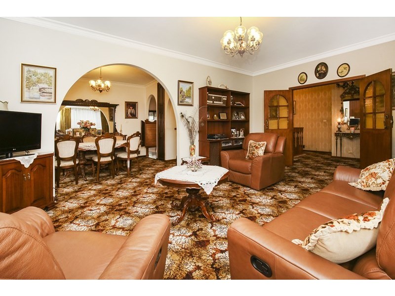 6 Pallant Avenue, Reservoir VIC 3073