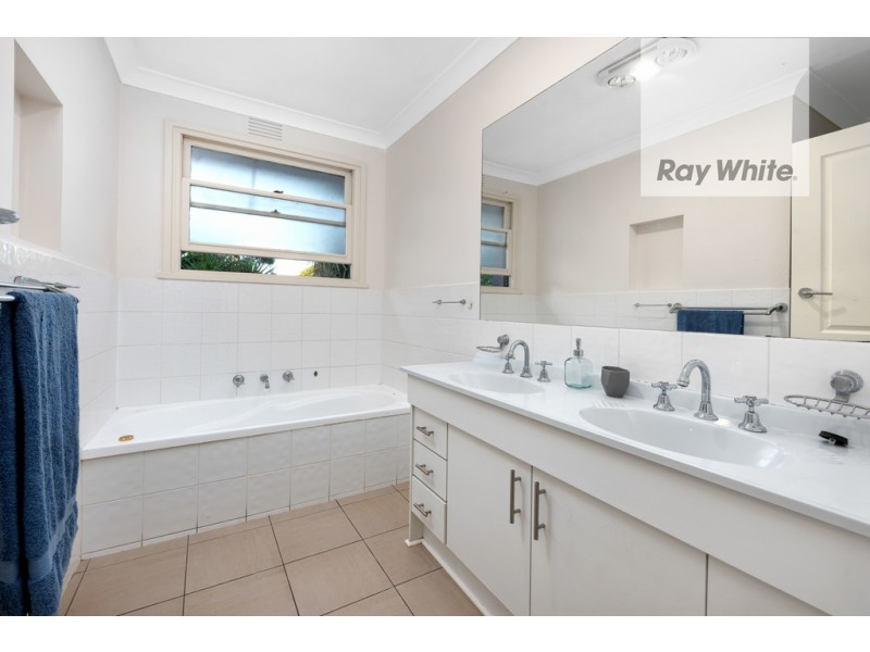 10 Hill View Court, Bundoora VIC 3083