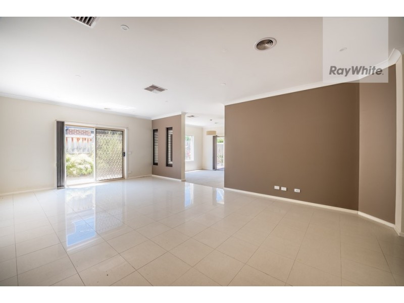 4 Comata Way, South Morang VIC 3752
