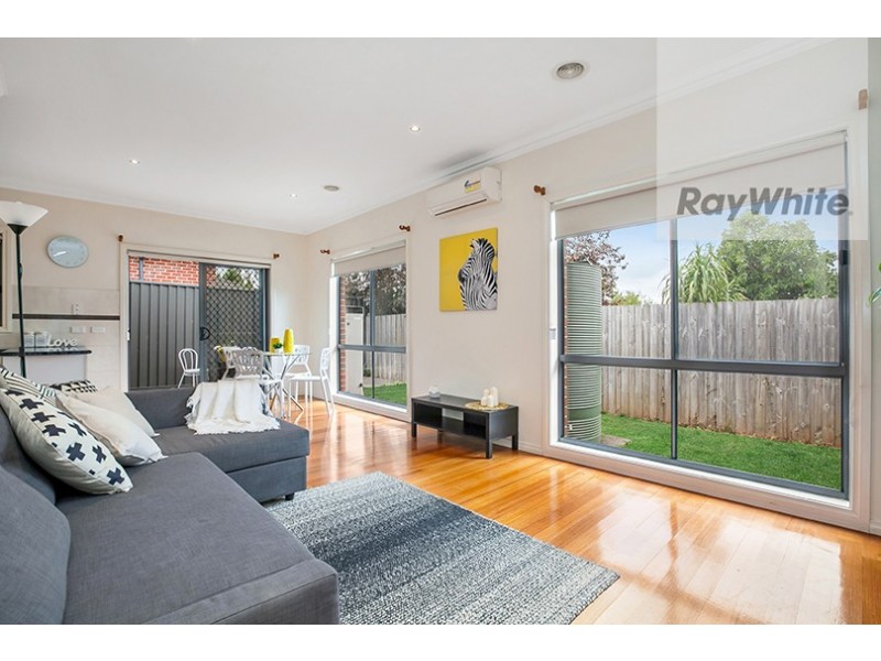 2/10 McComas Street, Reservoir VIC 3073