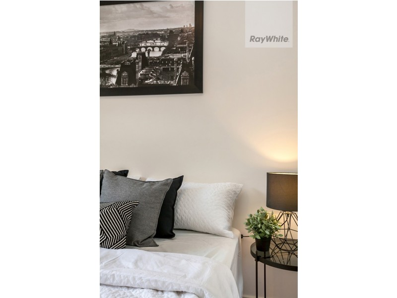 2/10 McComas Street, Reservoir VIC 3073