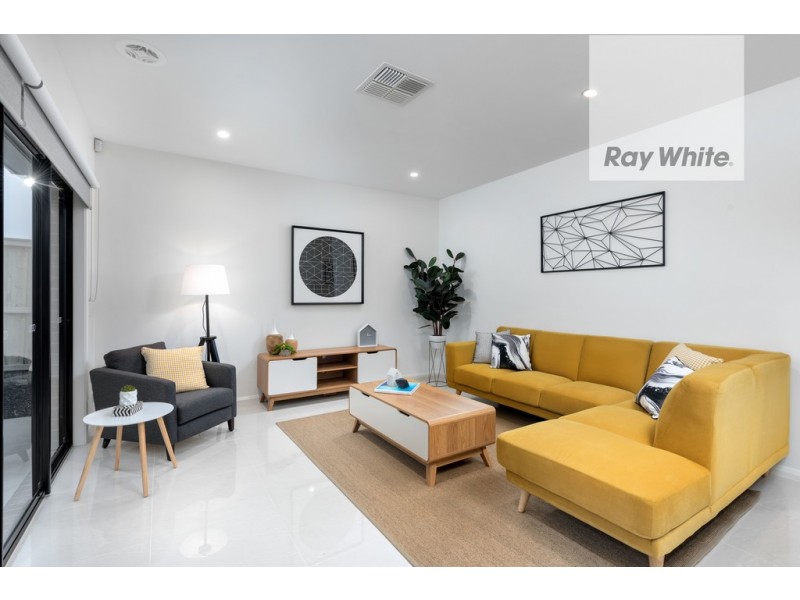 34 Landing Avenue, Doreen VIC 3754