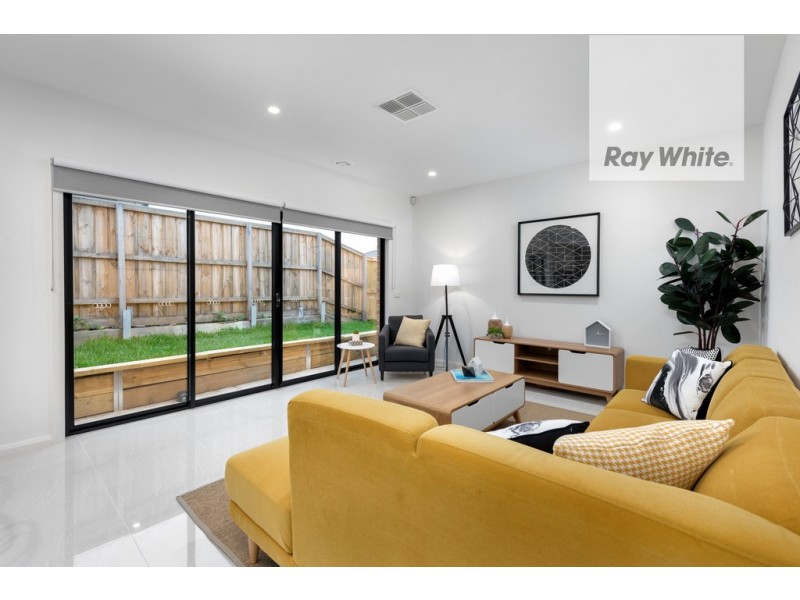 34 Landing Avenue, Doreen VIC 3754