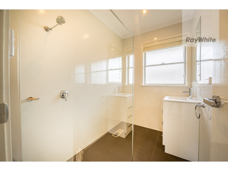 16 Webster Crescent, Watsonia VIC 3087
