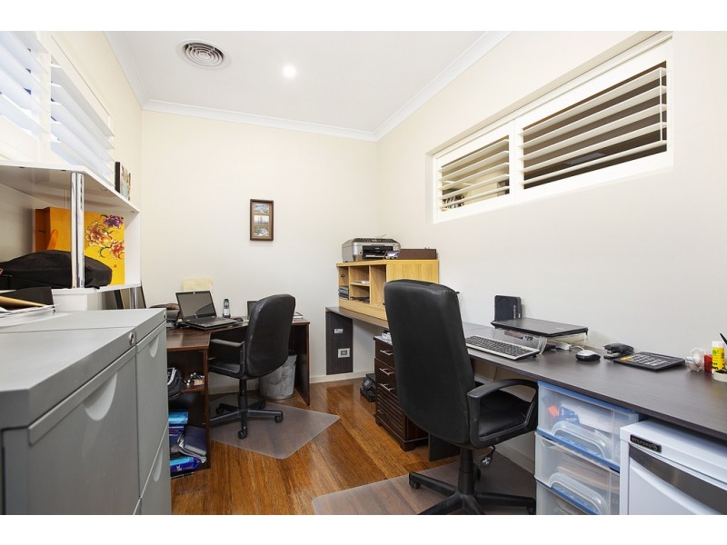 8 Sargood Drive, South Morang VIC 3752