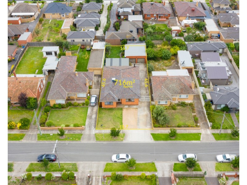 18 Highlands Road, Thomastown VIC 3074