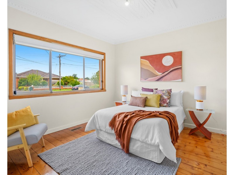 18 Highlands Road, Thomastown VIC 3074