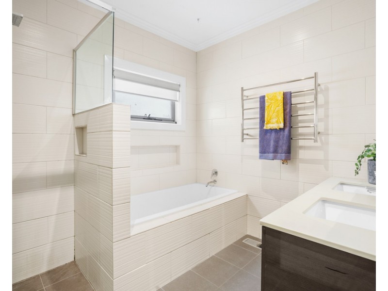 18 Highlands Road, Thomastown VIC 3074