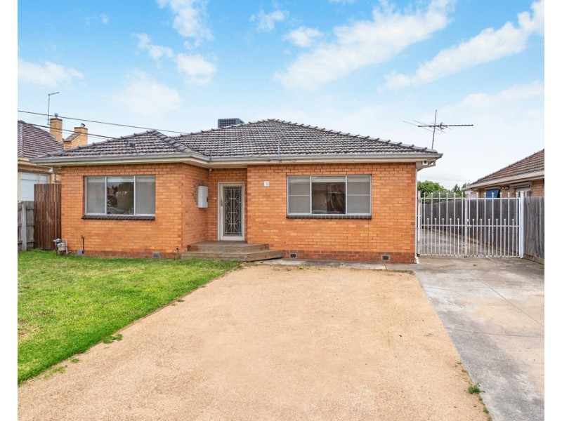 18 Highlands Road, Thomastown VIC 3074