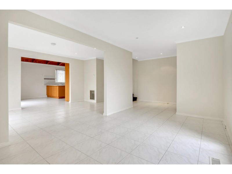 1/26 Jasmine Drive, Mill Park VIC 3082