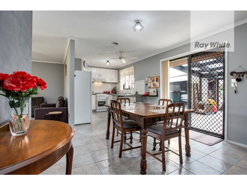 18 Mossman Crescent, Lalor VIC 3075