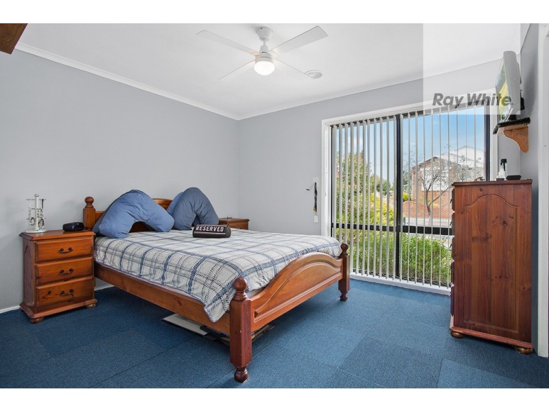 18 Mossman Crescent, Lalor VIC 3075