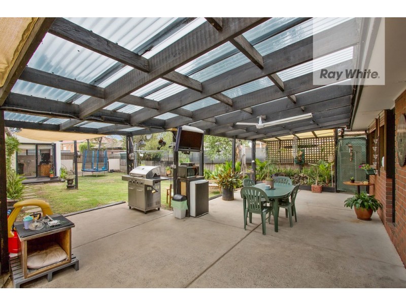 18 Mossman Crescent, Lalor VIC 3075