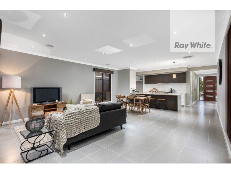 17 Galloway Drive, Mernda VIC 3754