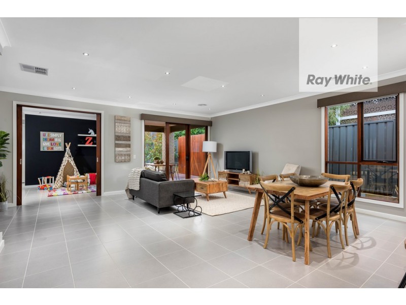 17 Galloway Drive, Mernda VIC 3754