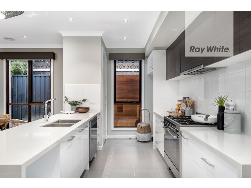 17 Galloway Drive, Mernda VIC 3754