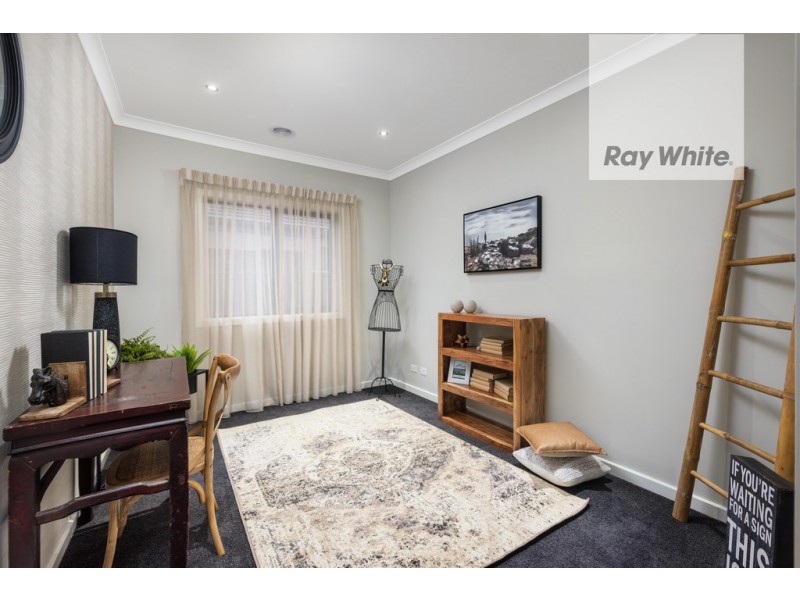 17 Galloway Drive, Mernda VIC 3754