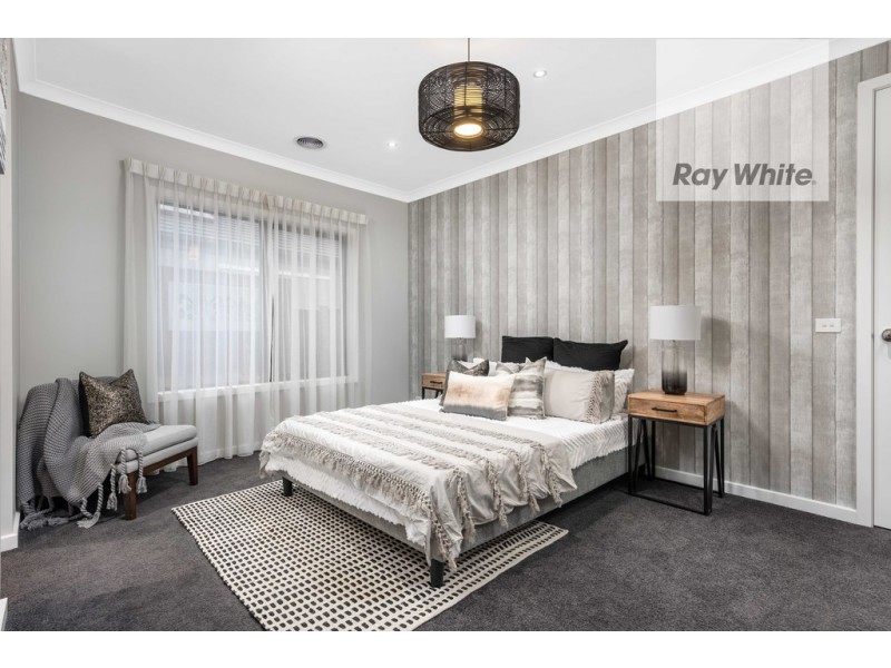 17 Galloway Drive, Mernda VIC 3754