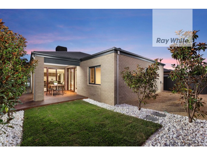 17 Galloway Drive, Mernda VIC 3754