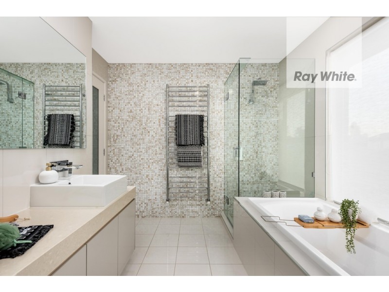 1 Tangelo Grove, Mernda VIC 3754