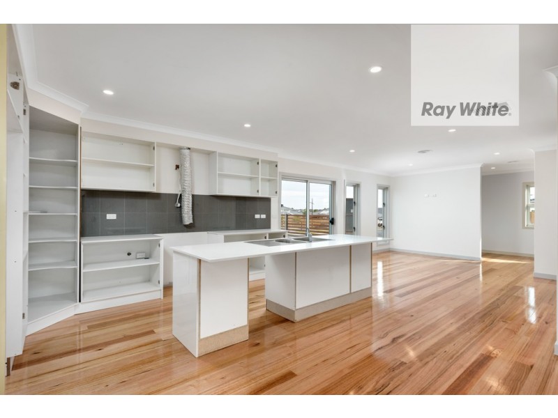 39 Marley Boulevard, Doreen VIC 3754