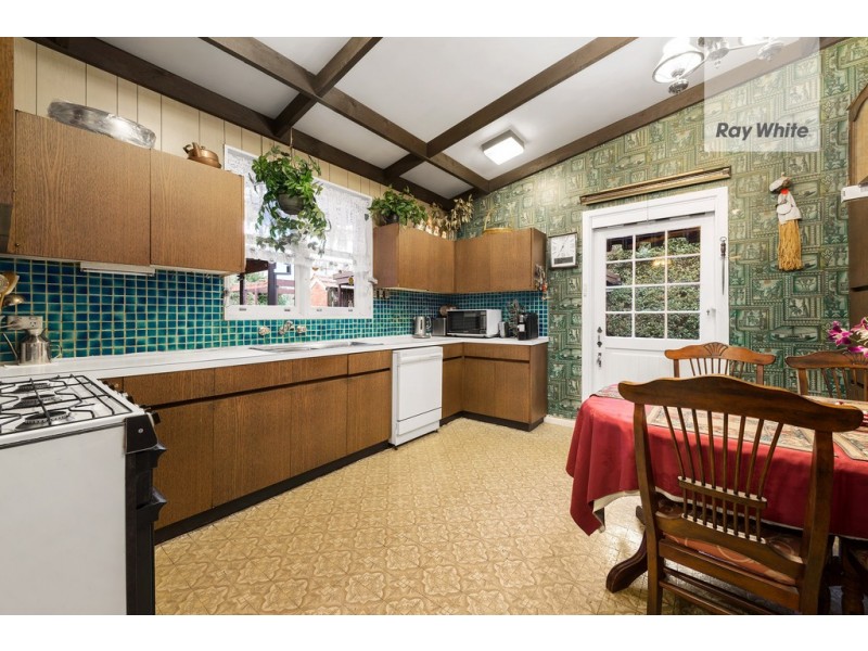 40 Leamington Street, Reservoir VIC 3073