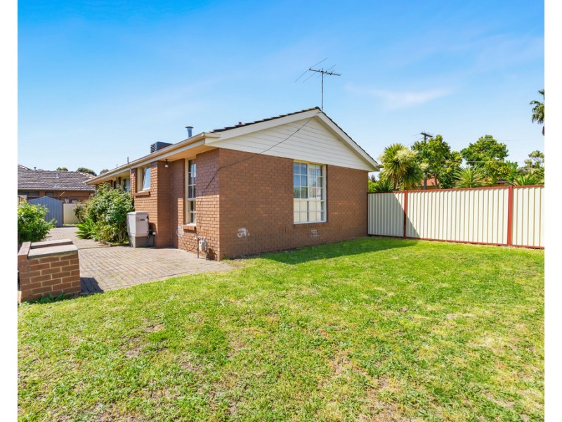 44 Taunton Drive, Bundoora VIC 3083