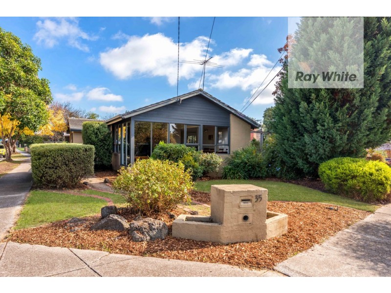 35 Noorong Avenue, Bundoora VIC 3083