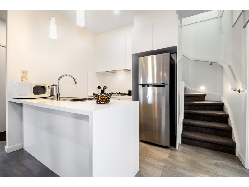 1/126 The Boulevard, Thomastown VIC 3074