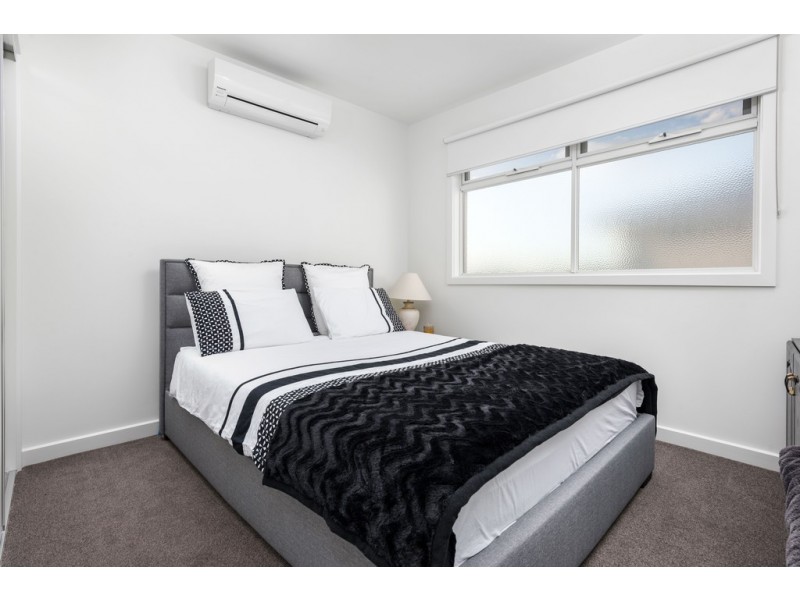 1/126 The Boulevard, Thomastown VIC 3074