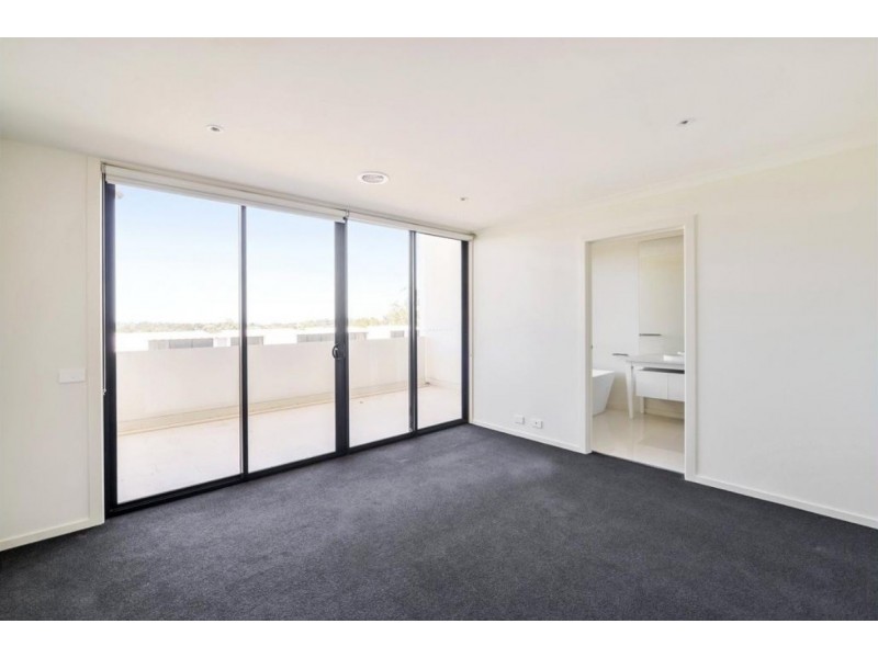 6 Bradford Ridge, Bundoora VIC 3083