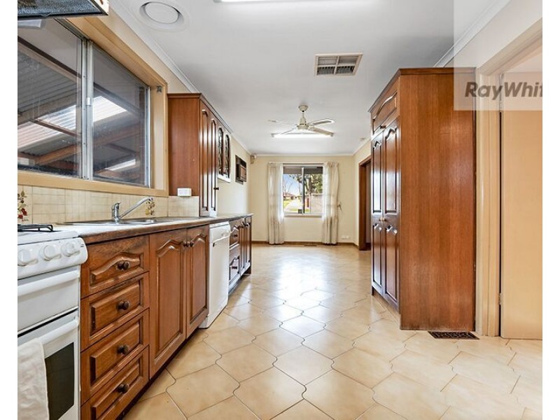 37 Neilsen Crescent, Bundoora VIC 3083