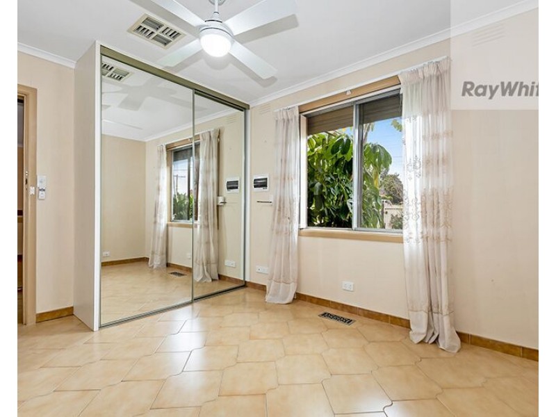37 Neilsen Crescent, Bundoora VIC 3083