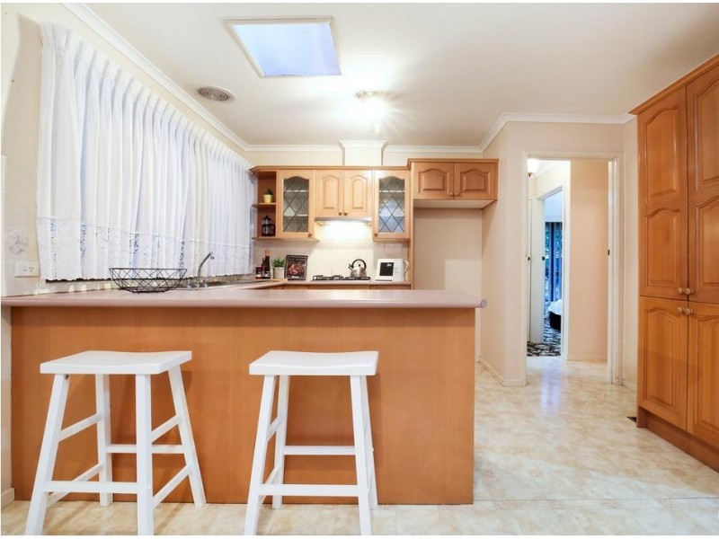 32 Cabernet Crescent, Bundoora VIC 3083